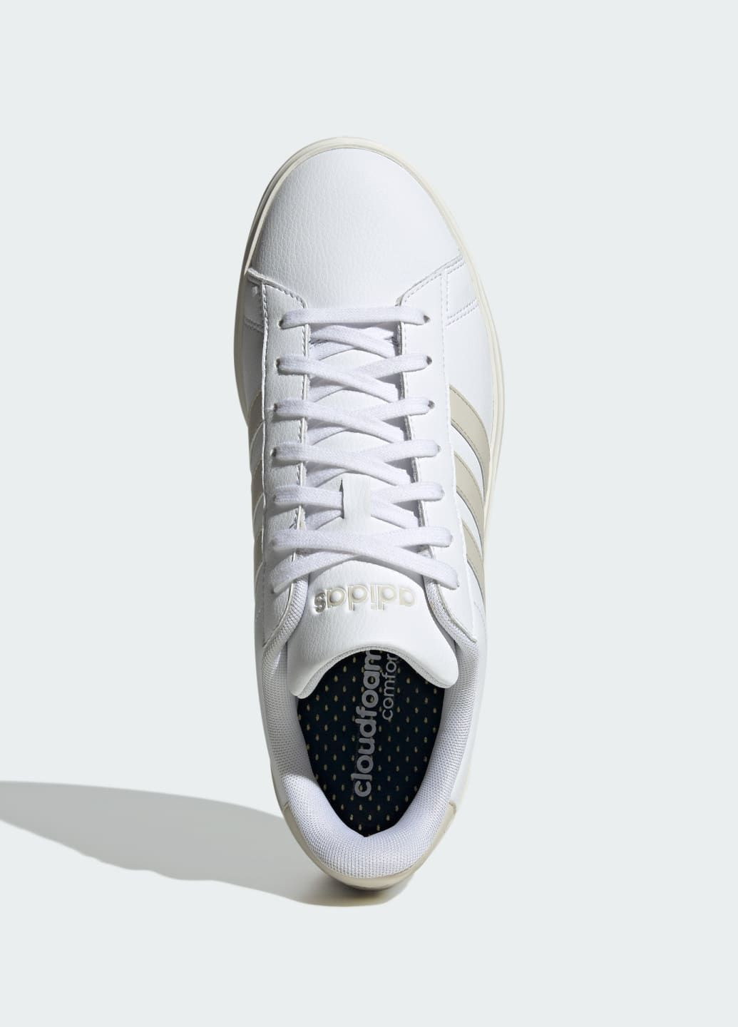 Білі всесезон кросівки grand court cloudfoam comfort adidas