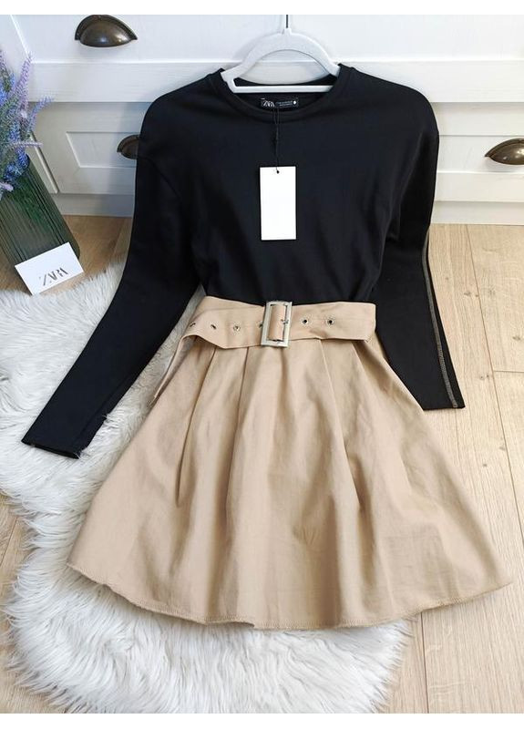 Чорна коротка сукня з контрастним ременем Zara