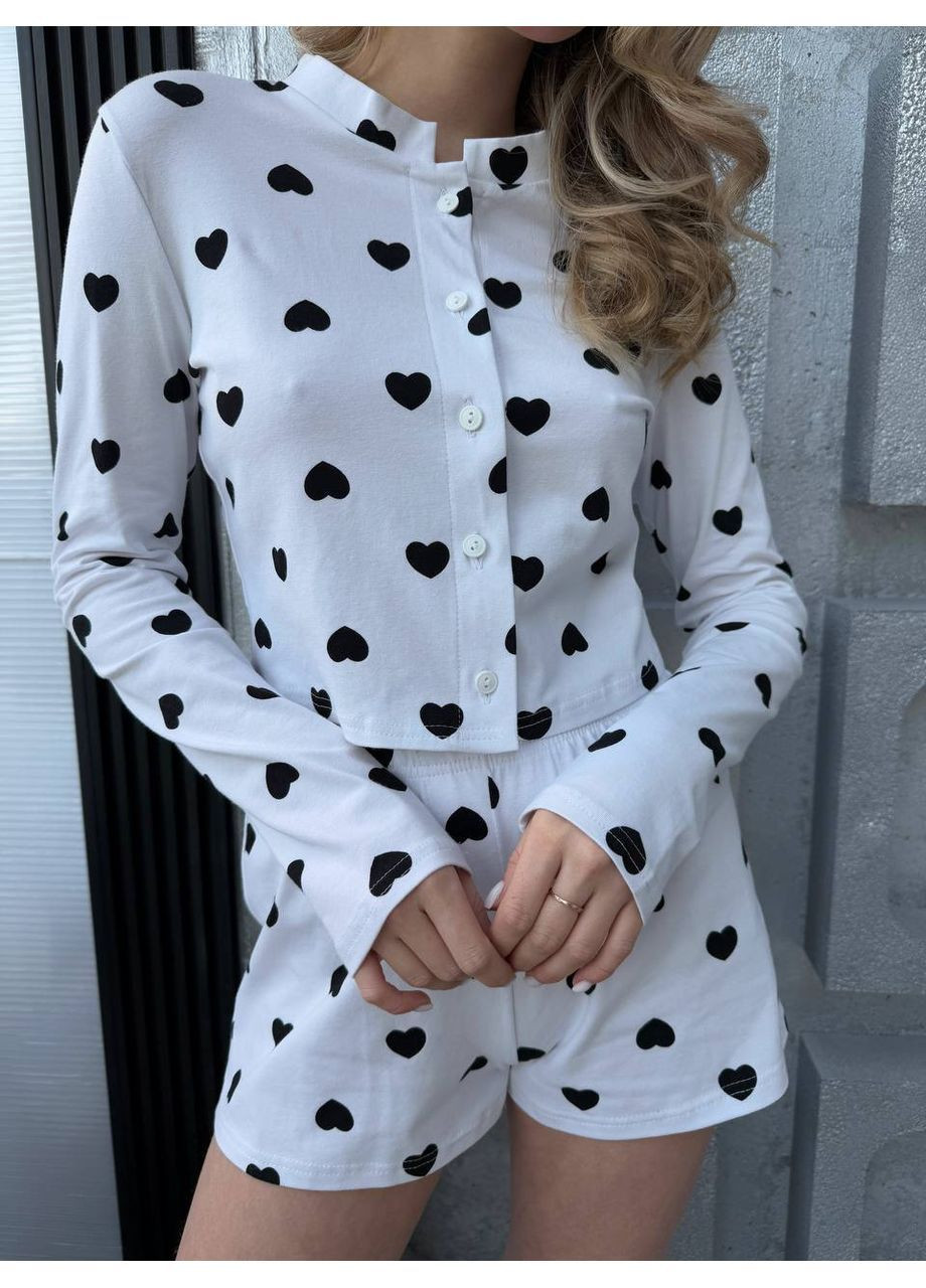 Біла затишна жіноча піжама шорти + кофтинка лонгслів + шорти No Brand Р4942-368