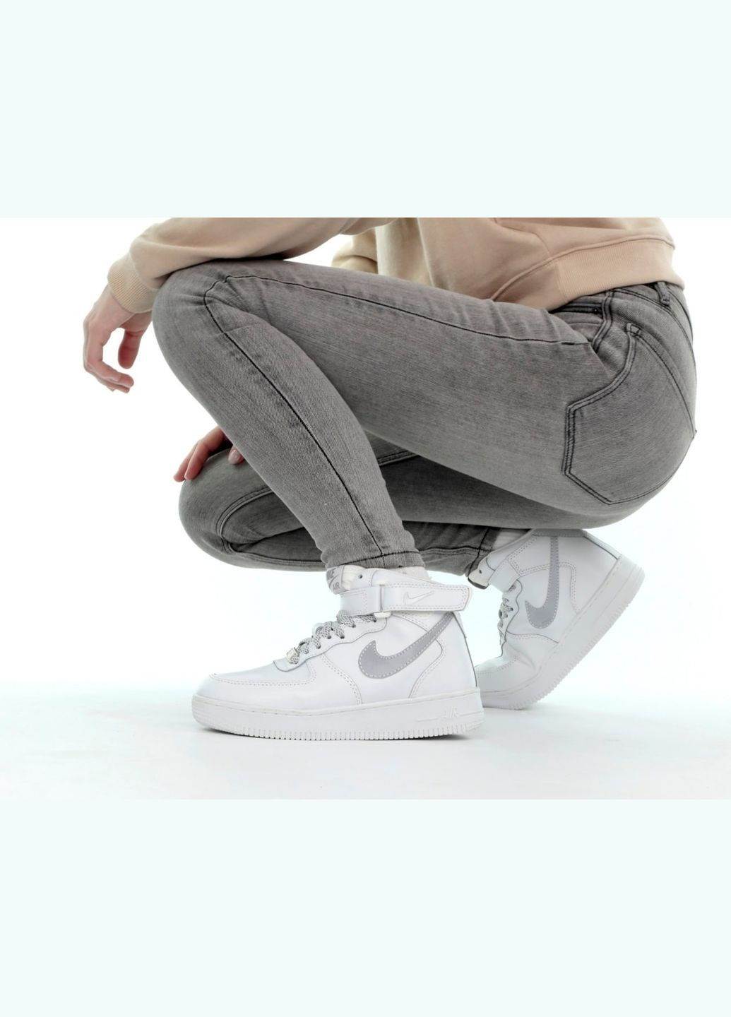 Белые зимние кроссовки зимние мужские и женские nike air force 1 winter high white fur | найк аир форс 1 высокие белые с мехом No Brand