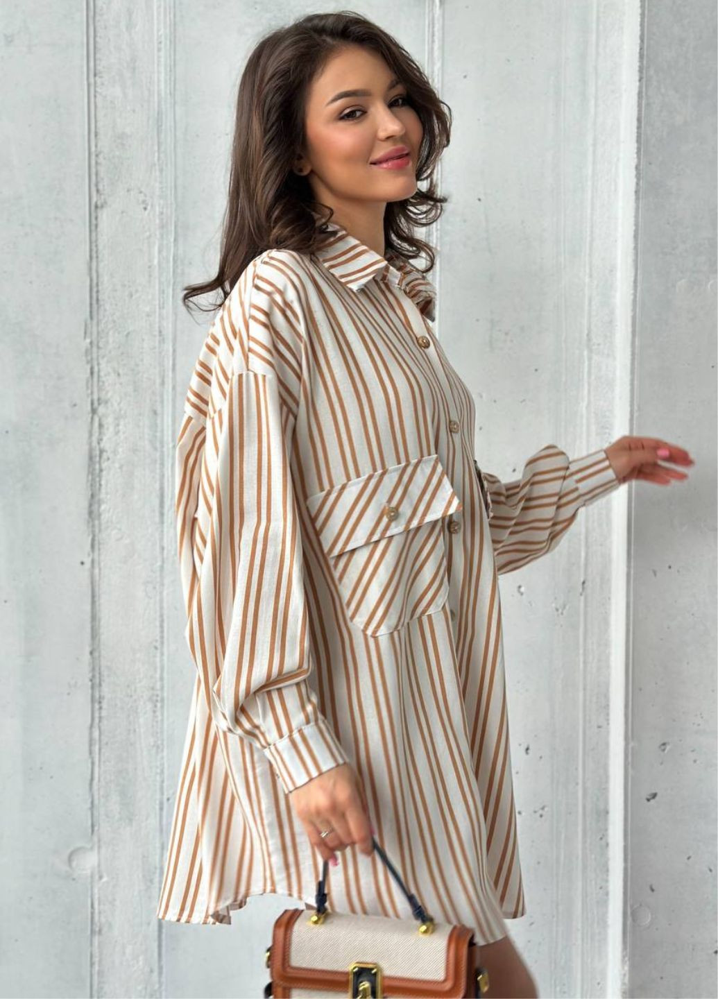 Бежева повсякденний сукня-сорочка оверсайз з довгим рукавом сукня-сорочка Tik-Tak в смужку