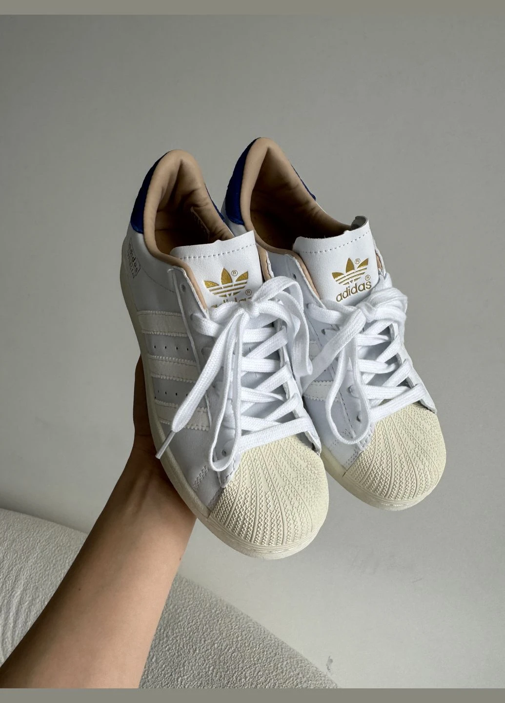 Белые демисезонные кроссовки мужские и женские adidas superstar white | адидас суперстар белые No Brand
