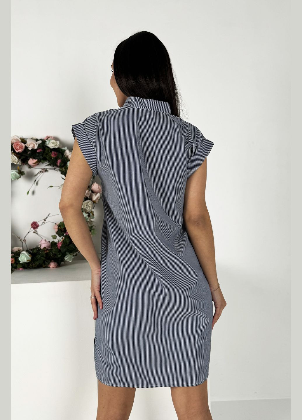 Темно-синя повсякденний легка та стильна коротка сукня-сорочка з яскравою вишивкою INNOE однотонна