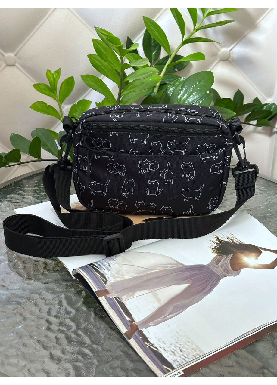 Жіноча сумка через плече з котиками горизонтальна чорна No Brand (350613216)