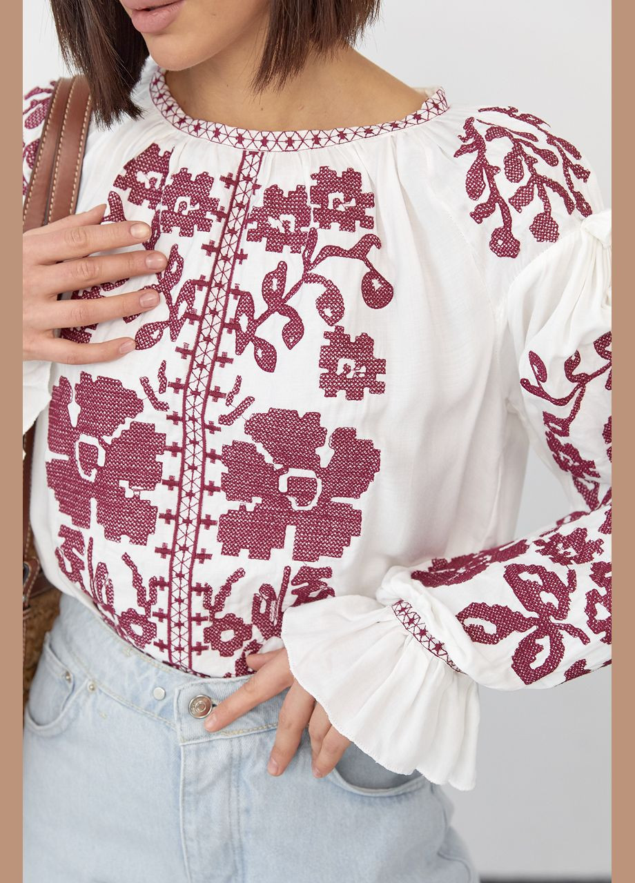 Женская вышиванка с цветочной вышивкой крестиком - молочный Lurex (278400642)