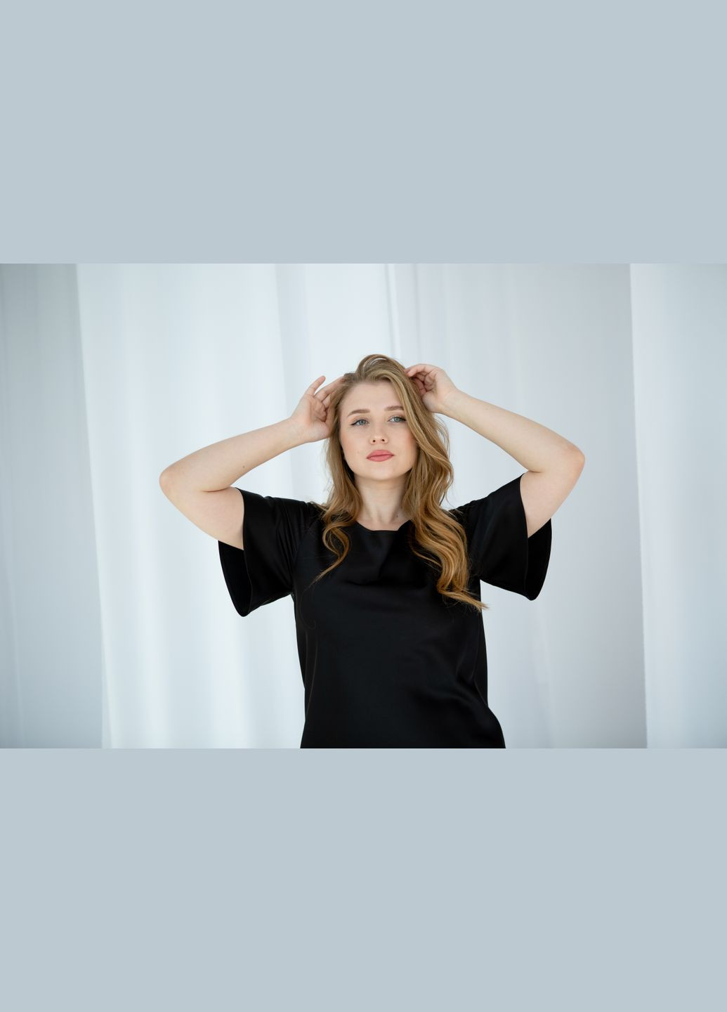 Чорна коктейльна, кежуал, ділова, повсякденний, святковий, вечірня шовкова міді-сукня "гітта" чорного кольору а-силует Fayna однотонна