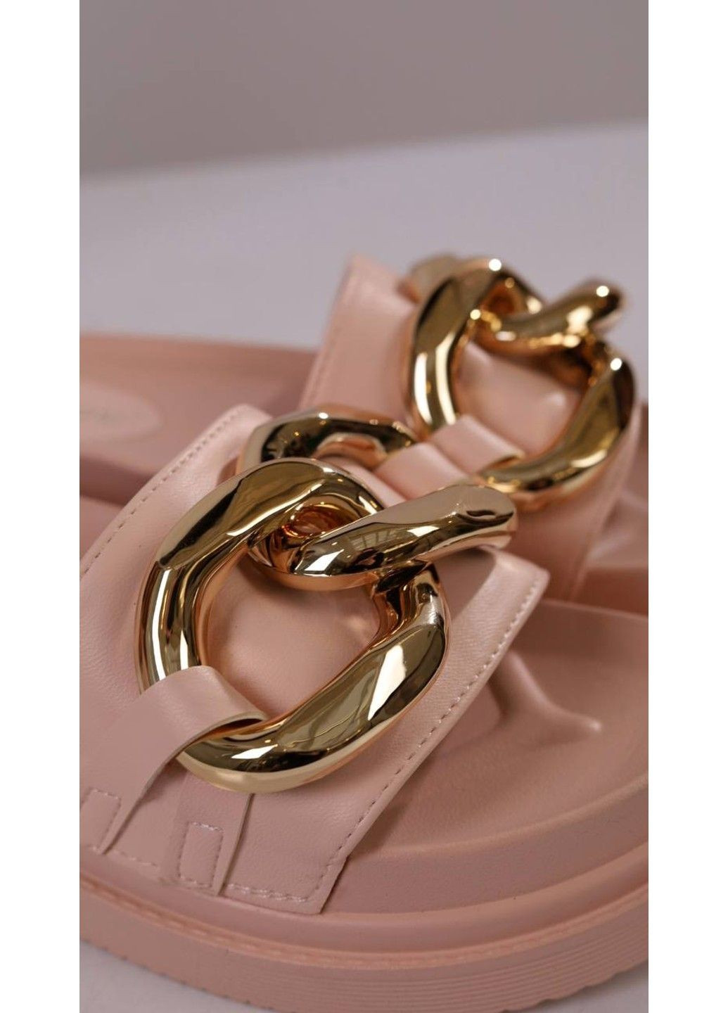 Розовые шлепанцы женские цепь розовые Kamengsi