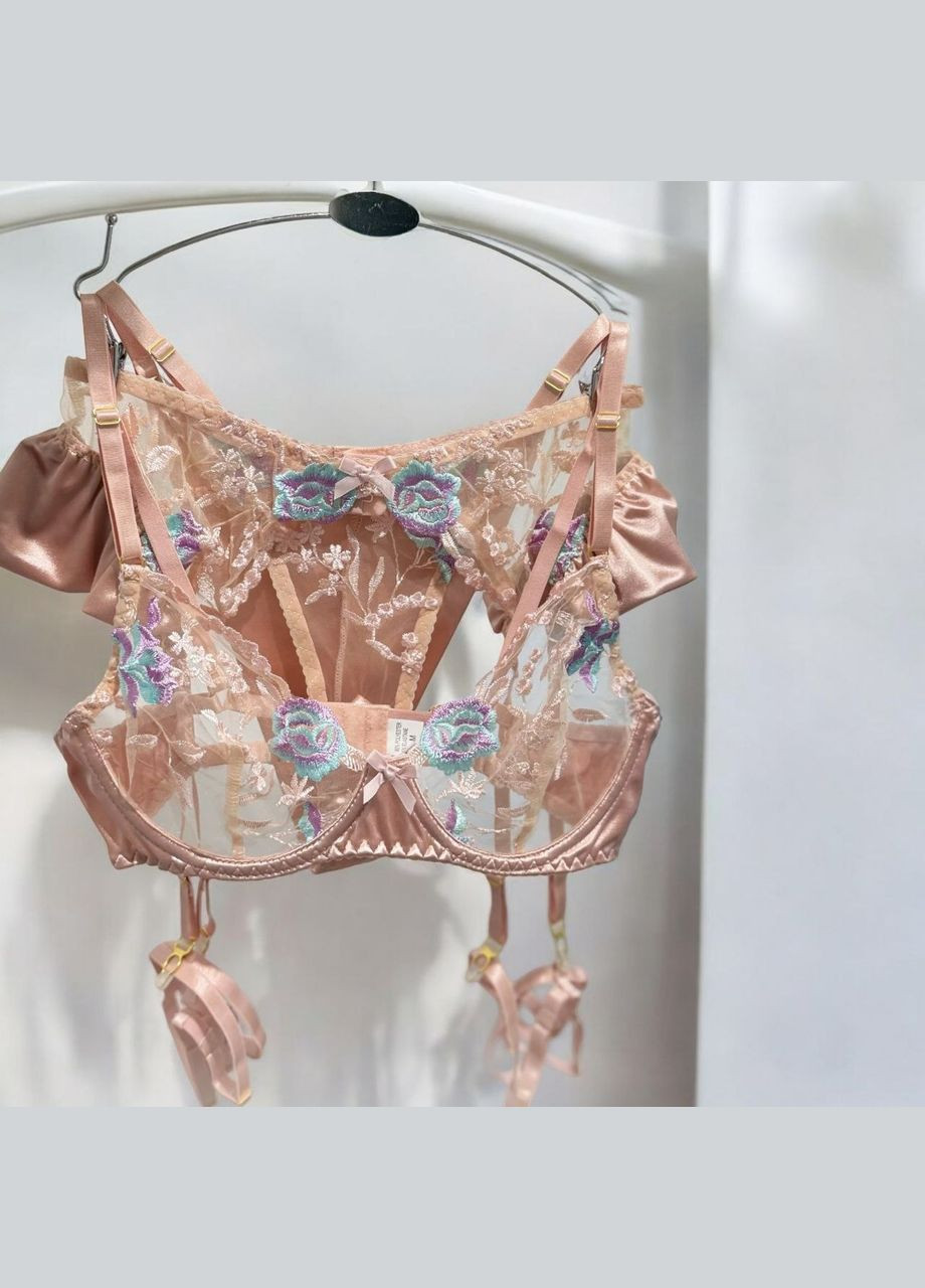 Бежевий демісезонний комплект alice з мереживом спідньої білизни жіночої набір бюстгальтер трусики пояс з гартерами No Brand Комплект нижньої білизни Аліса бежевий