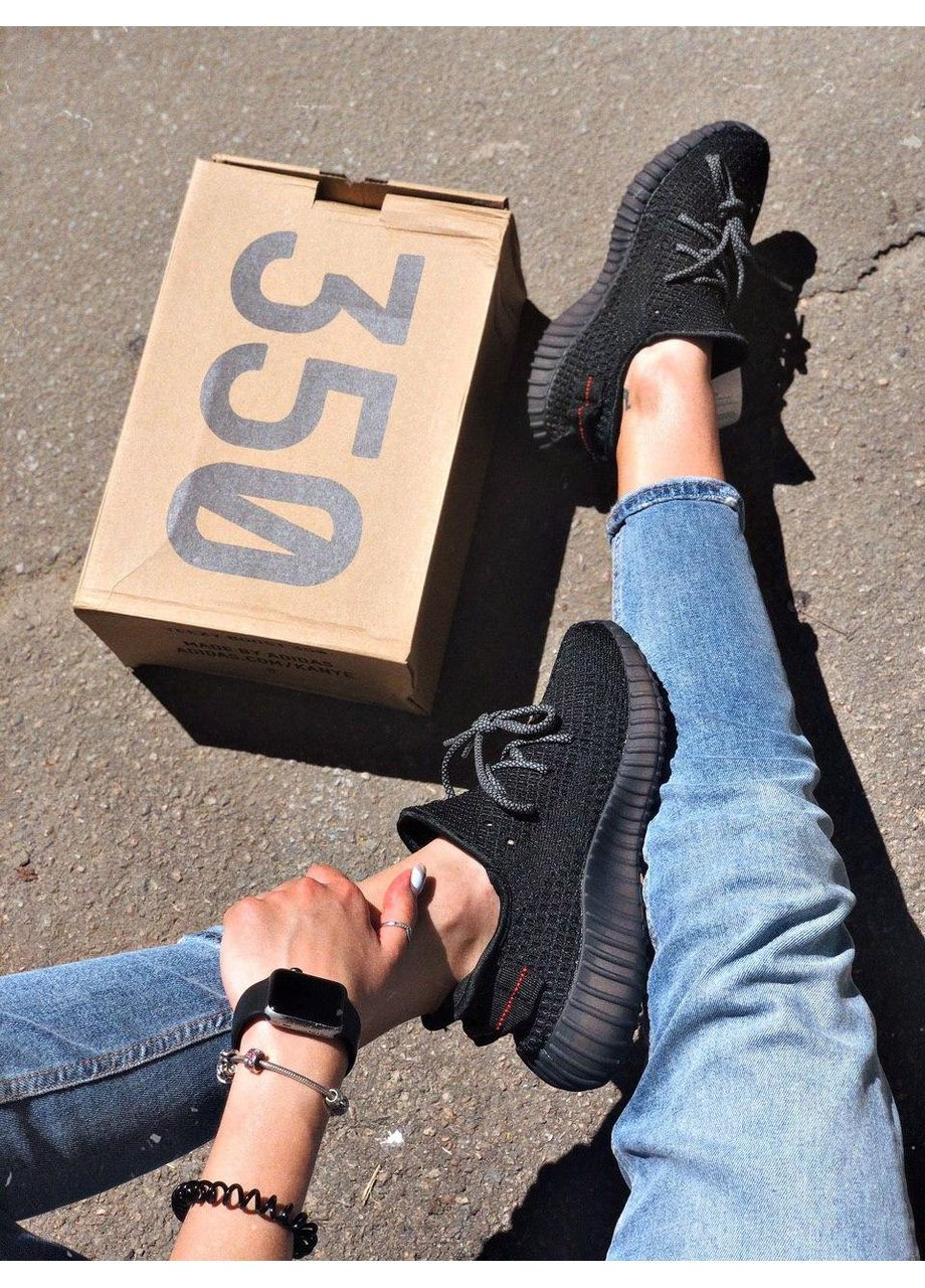 Чорні Осінні кросівки чоловічі adidas yeezy 350 v2 black адідас ізі буст No Brand