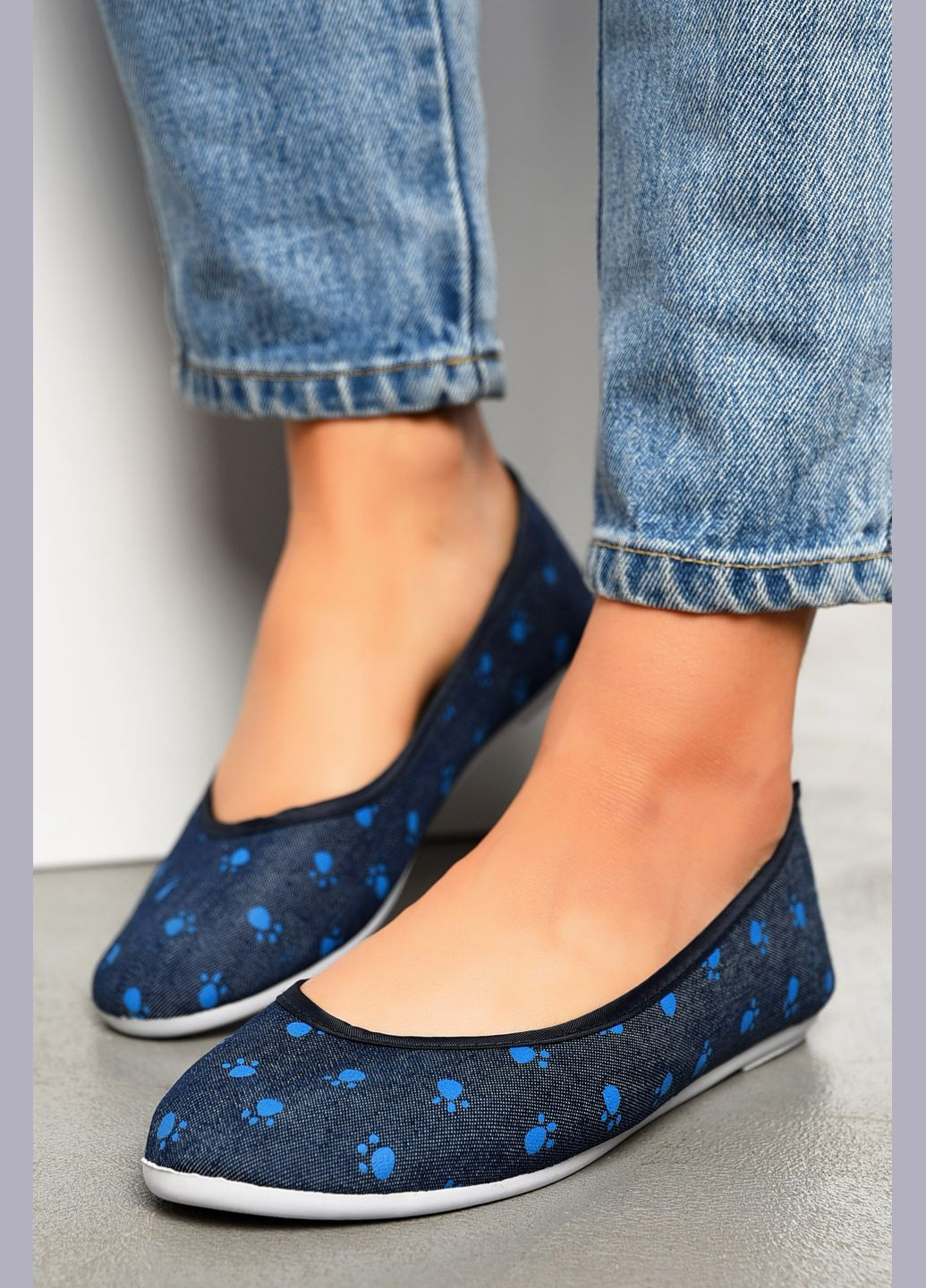 Женские балетки женские темно-синего цвета текстиль Let's Shop | тёмно-синие геометрические без декора текстиль (315913369)