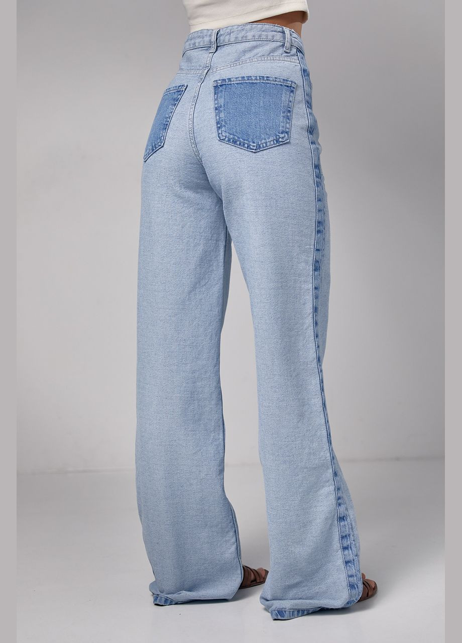 Женские джинсы с лампасами и накладными карманами - голубой Lurex - (282957719)