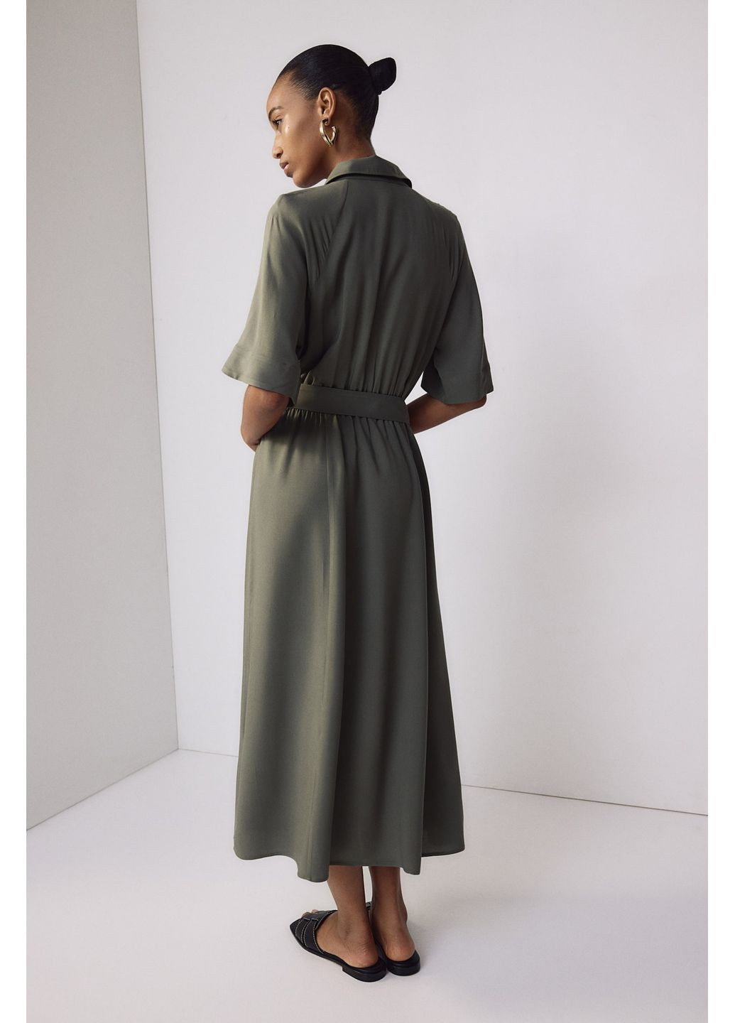 Оливкова (хакі) сукня H&M
