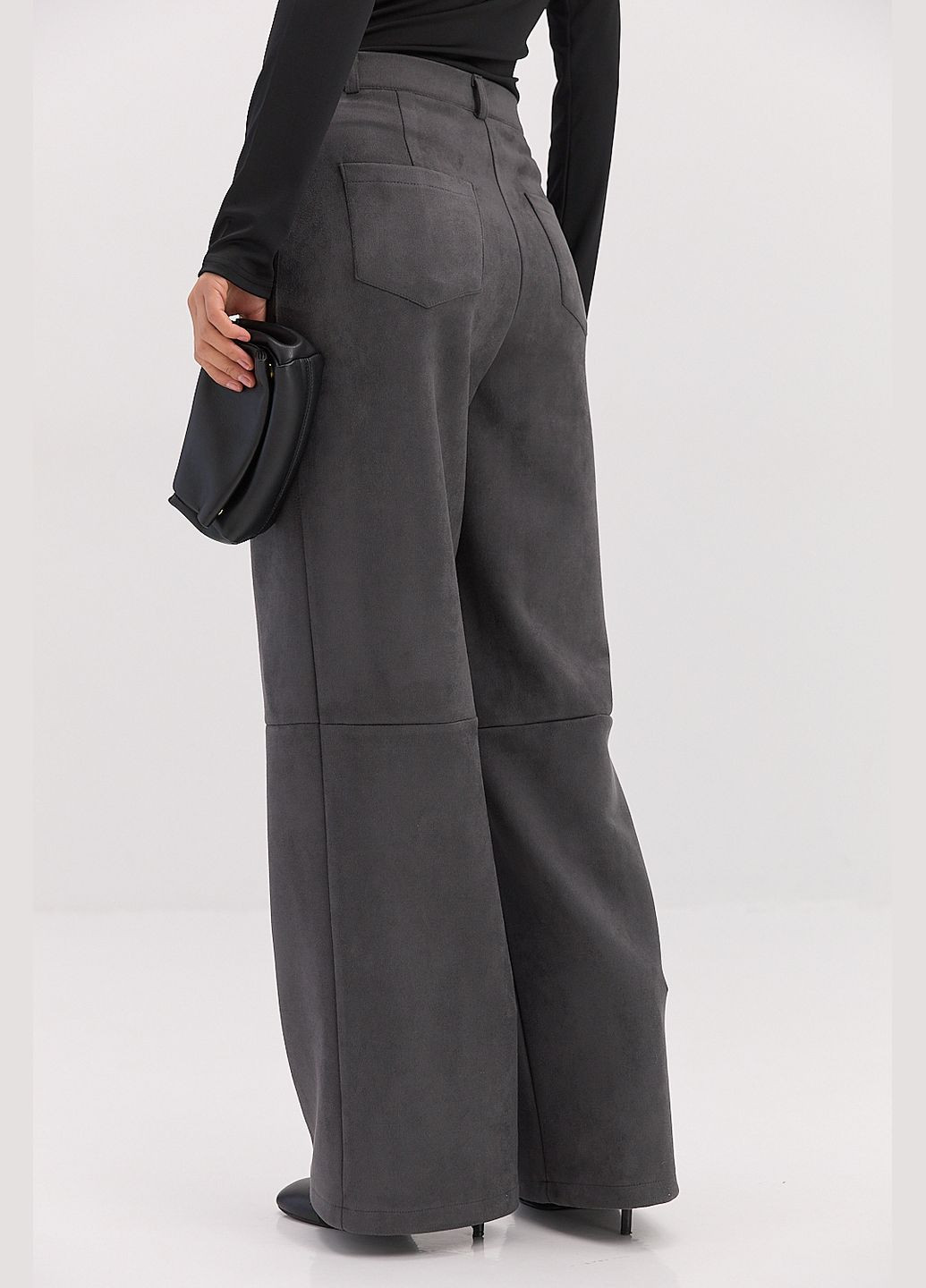 Замшевые женские брюки черные с декоративными швами Arjen (314901625)