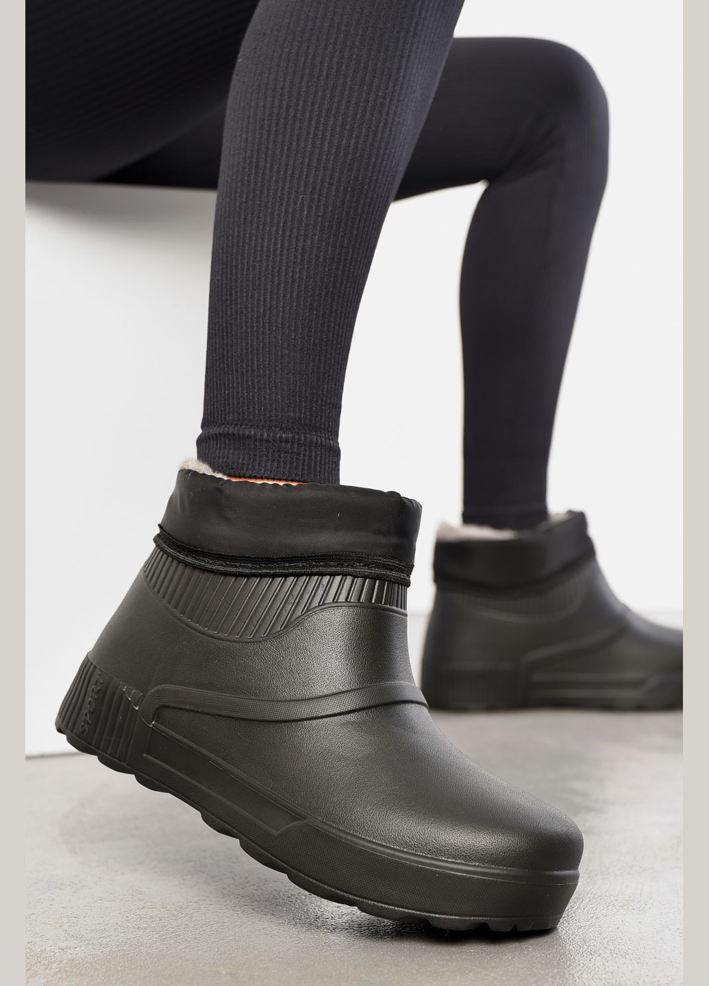 Калоші жіночі утеплені чорного кольору Let's Shop (314996873)