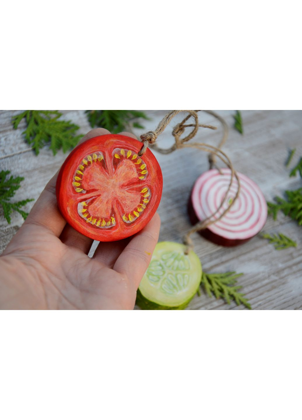 Набір Дерев'яних підвісок - сувенір "Хліб, Помідор і Сало" Lucy Kozyra (369407805)
