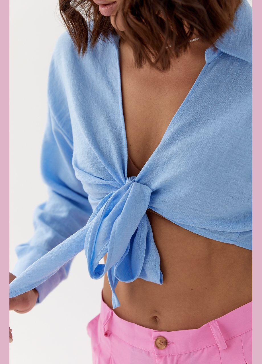 Голубая летняя женская укороченная блуза на запах на запах Lurex