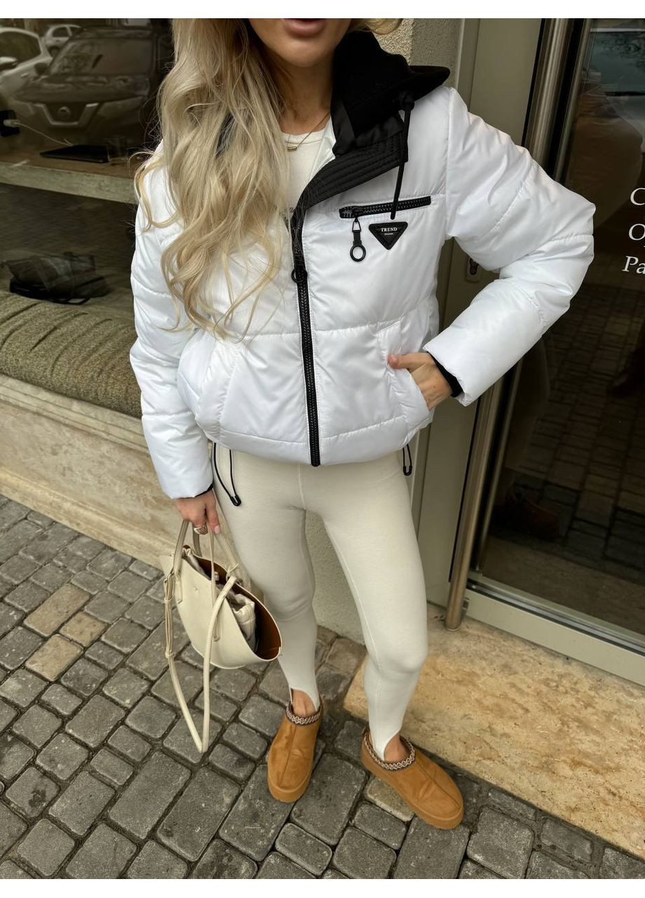 Біла жіноча куртка плащівка з ребаною No Brand Р1558-2039/2