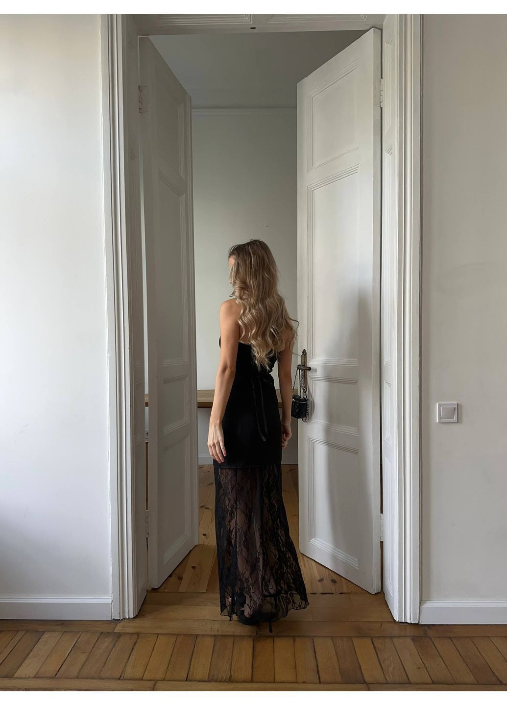 Черное праздничный, коктейльное, вечернее, кэжуал женское платье с открытыми плечами FINO Mode