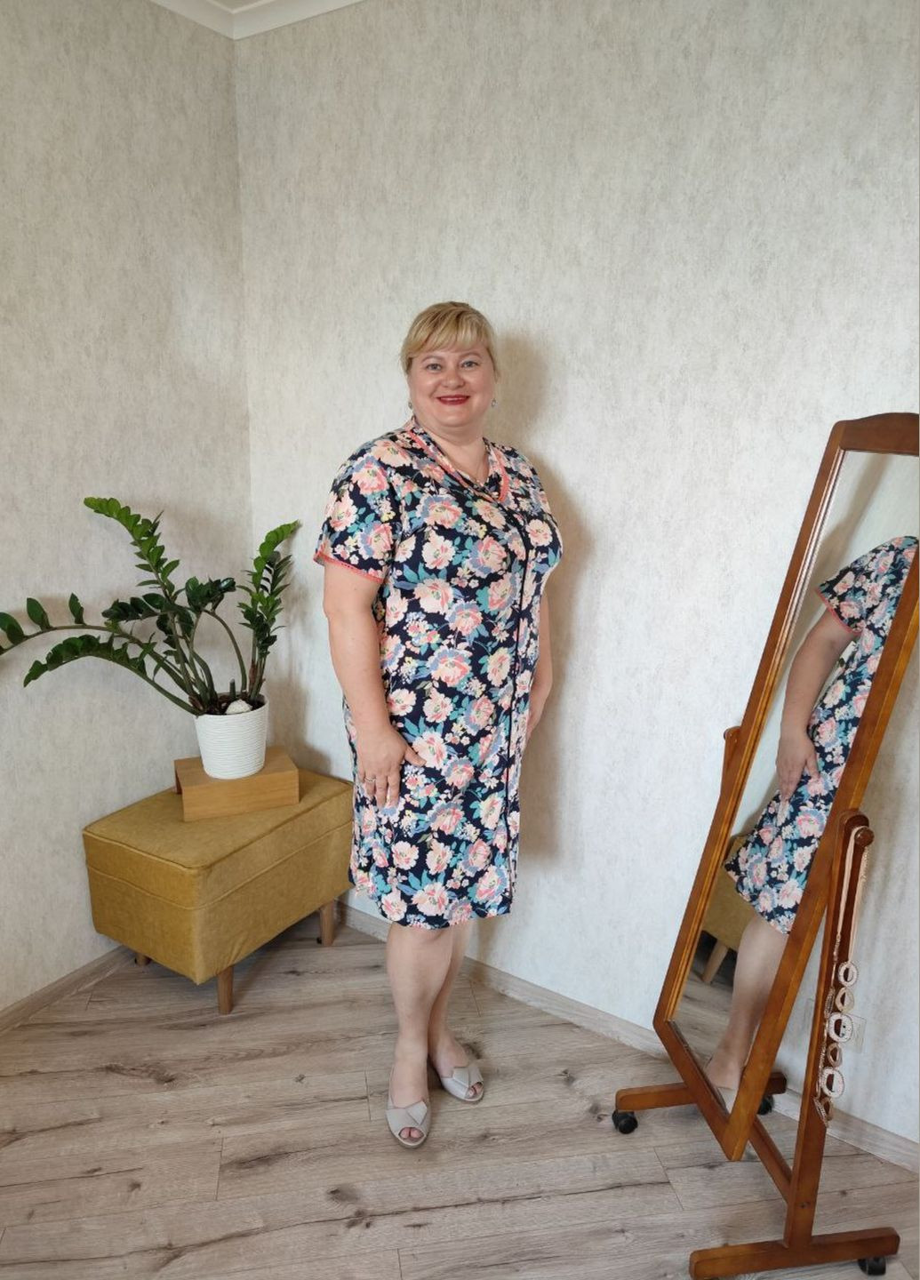 Персиковий демісезонний халат жіночий трикотажний biblos