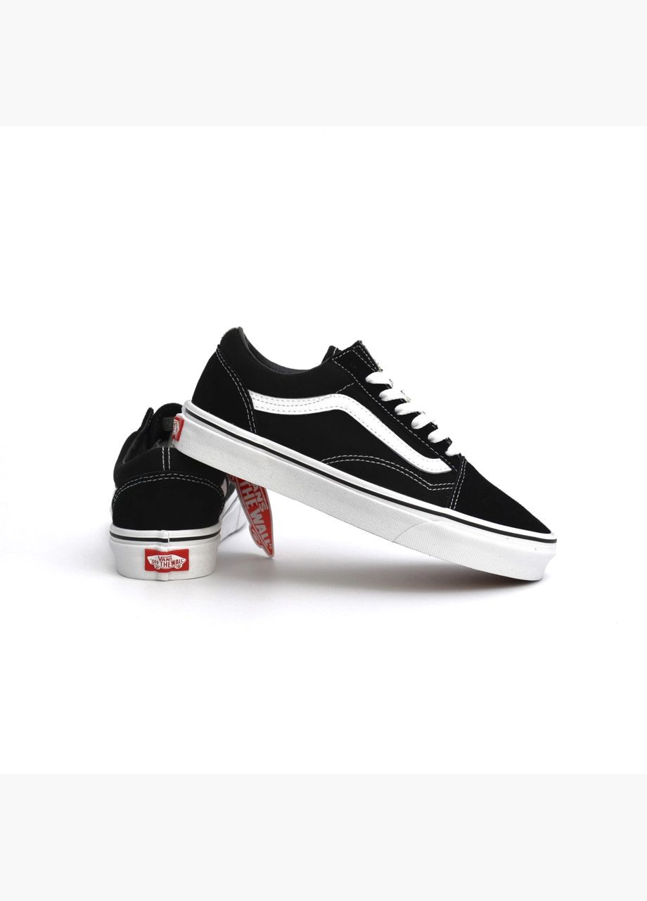 Черные кеды известного бренда Vans