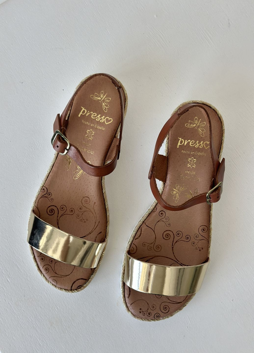 Золотые босоножки женские кожаные Presso