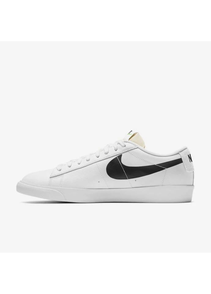 Цветные всесезонные кроссовки blazer low da4652-100 Nike