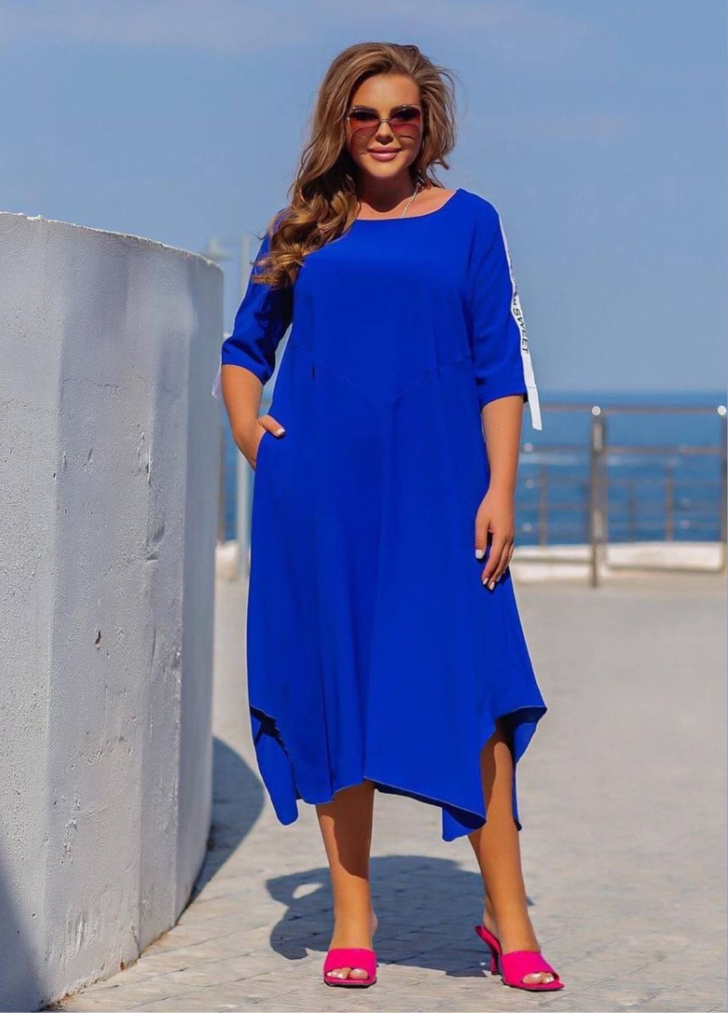 Синя повсякденний однотонна сукня з оригінальними розрізами No Brand однотонна