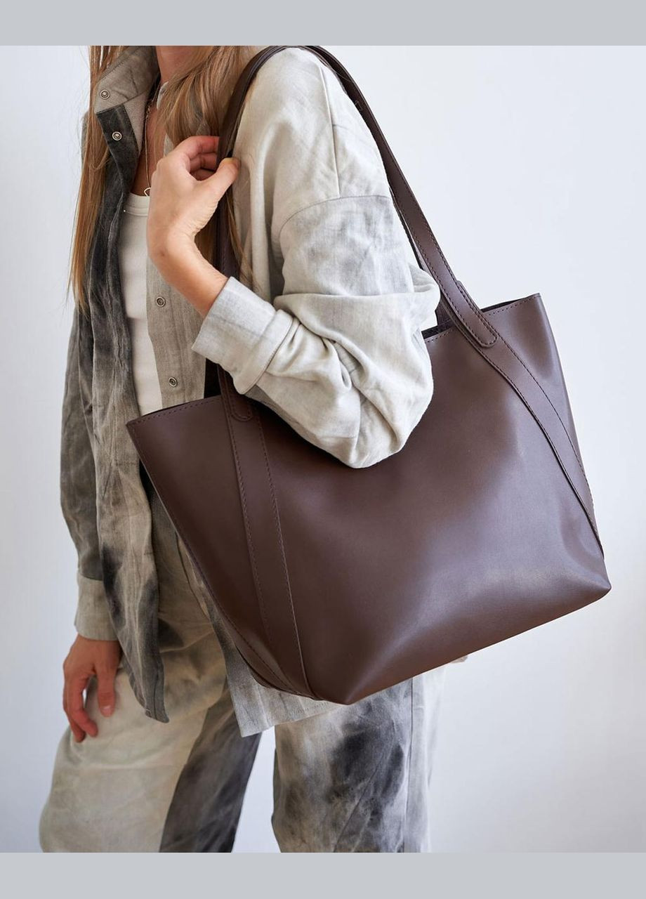 Жіноча сумка з екошкіри з двома довгими ручками шоколадна «Брітні» WeLassie (301425667)