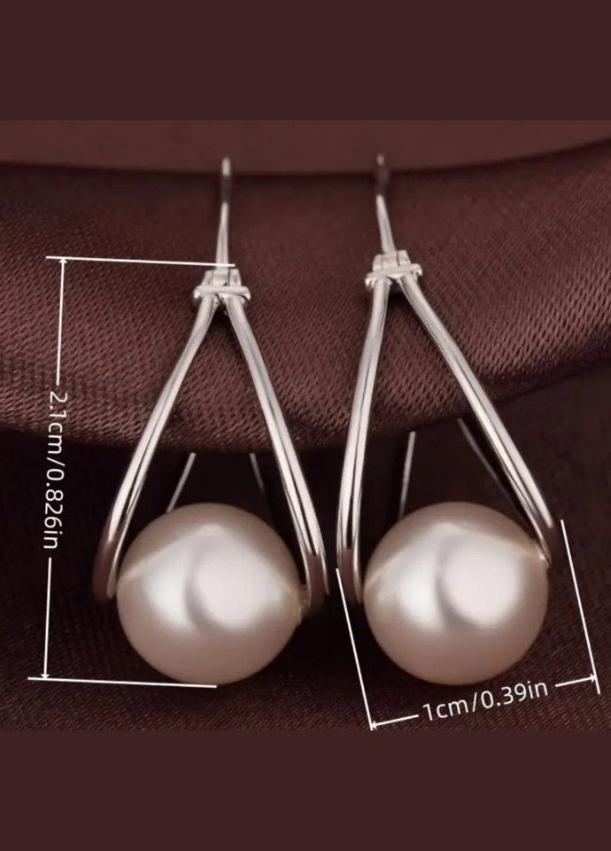 Сережки жіночі металеві сріблясті з намистинами (імітація перлів) No Brand (338217766)