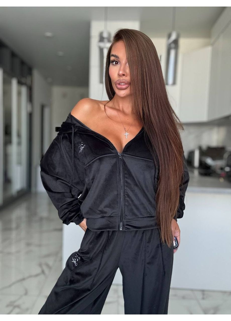 Костюм з вишивкою Україна (353700715)