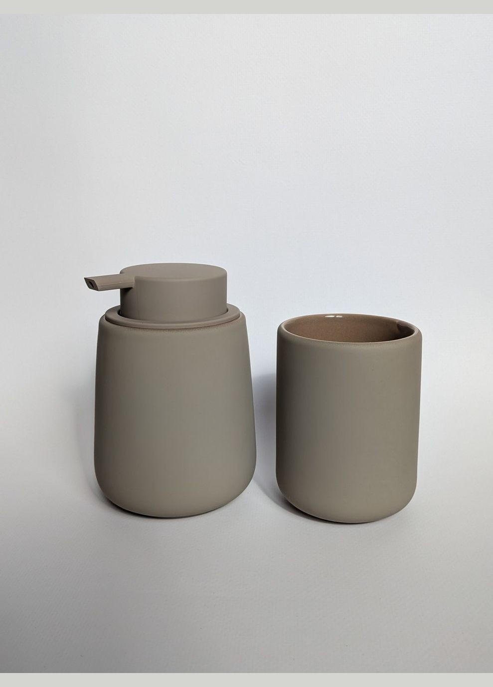 Набор для ванной керамический 2 предмета бежевый-хаки No Brand (340463193)