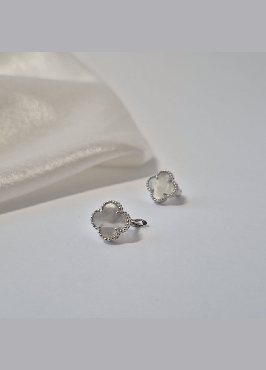 Серебряные серьги Цветок Клевер с Перламутром серебро 925 пробы Родированное ск2п/1024 No Brand (345069876)