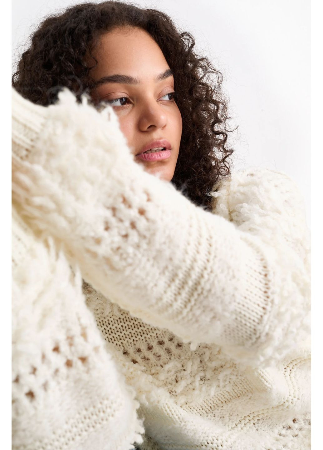 Молочний демісезонний в'язаний светр C&A