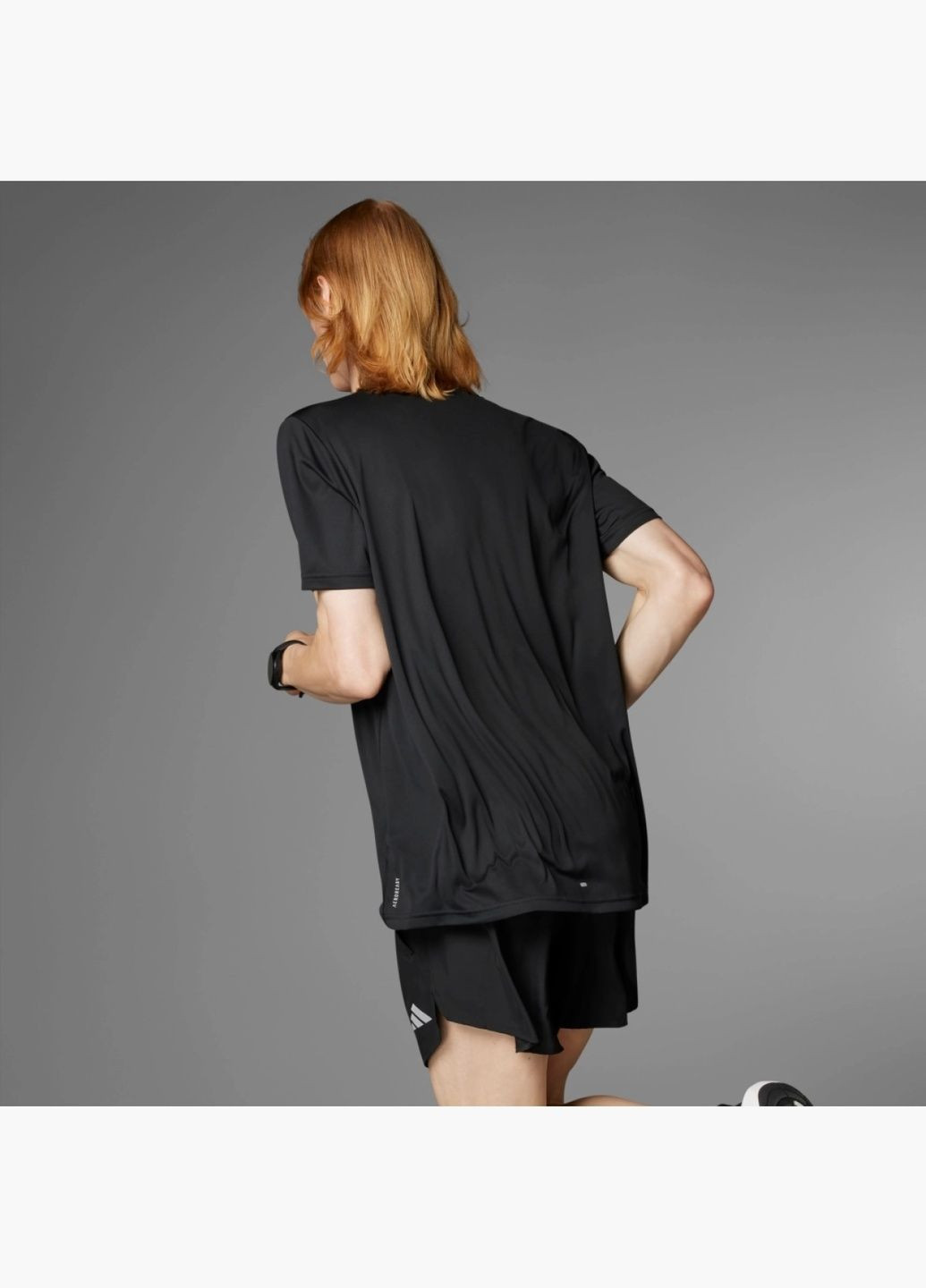 Чорна футболка чоловіча run it black il7235 adidas