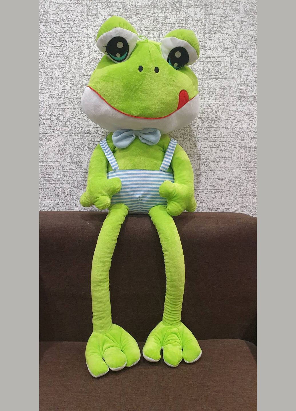 Мягкая игрушка Sun-Day плюшевая лягушка длинные ноги в шортах 110см No Brand (339679967)