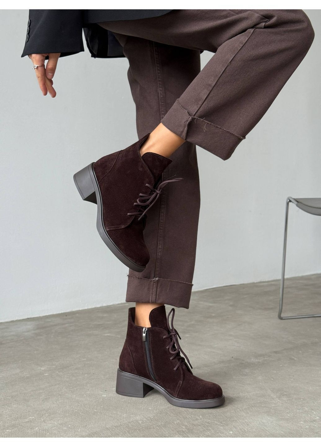 Демісезонні замшеві черевики Helen (363267676)