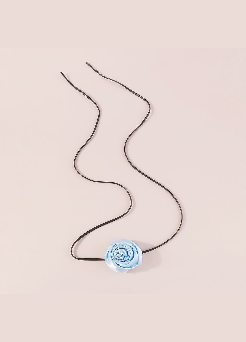 Чокер на шию Бутон Троянди білий з атласу на шкіряному шнурку No Brand (339787312)