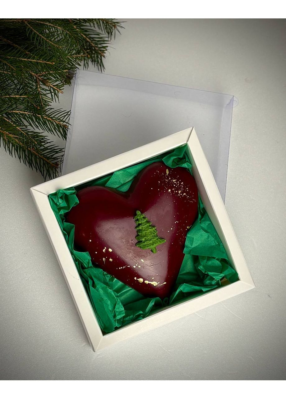 Червоне шоколадне серце з новорічним декором та дубайською начинкою 160г No Brand (369386734)