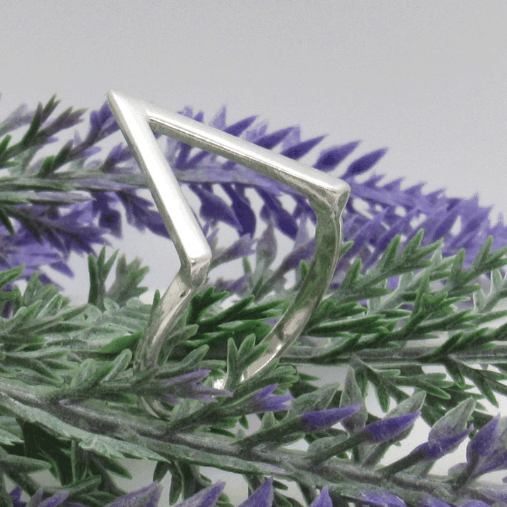 Срібна каблучка "V - образна" 19 No Brand (350667262)