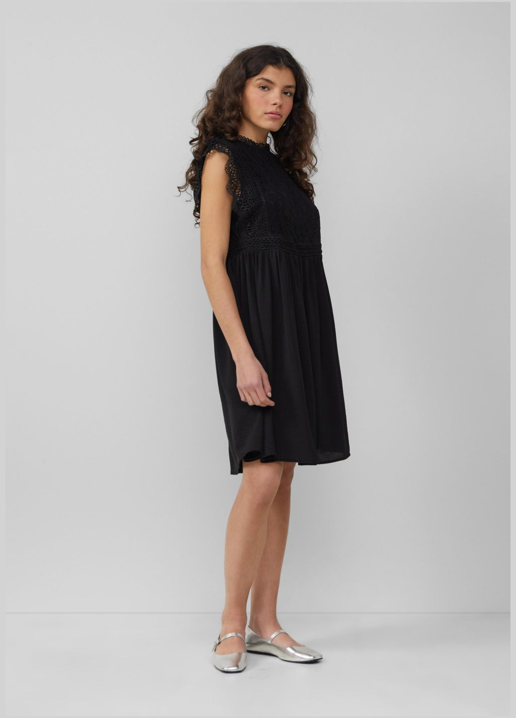 Чорна сукня S.Oliver однотонна