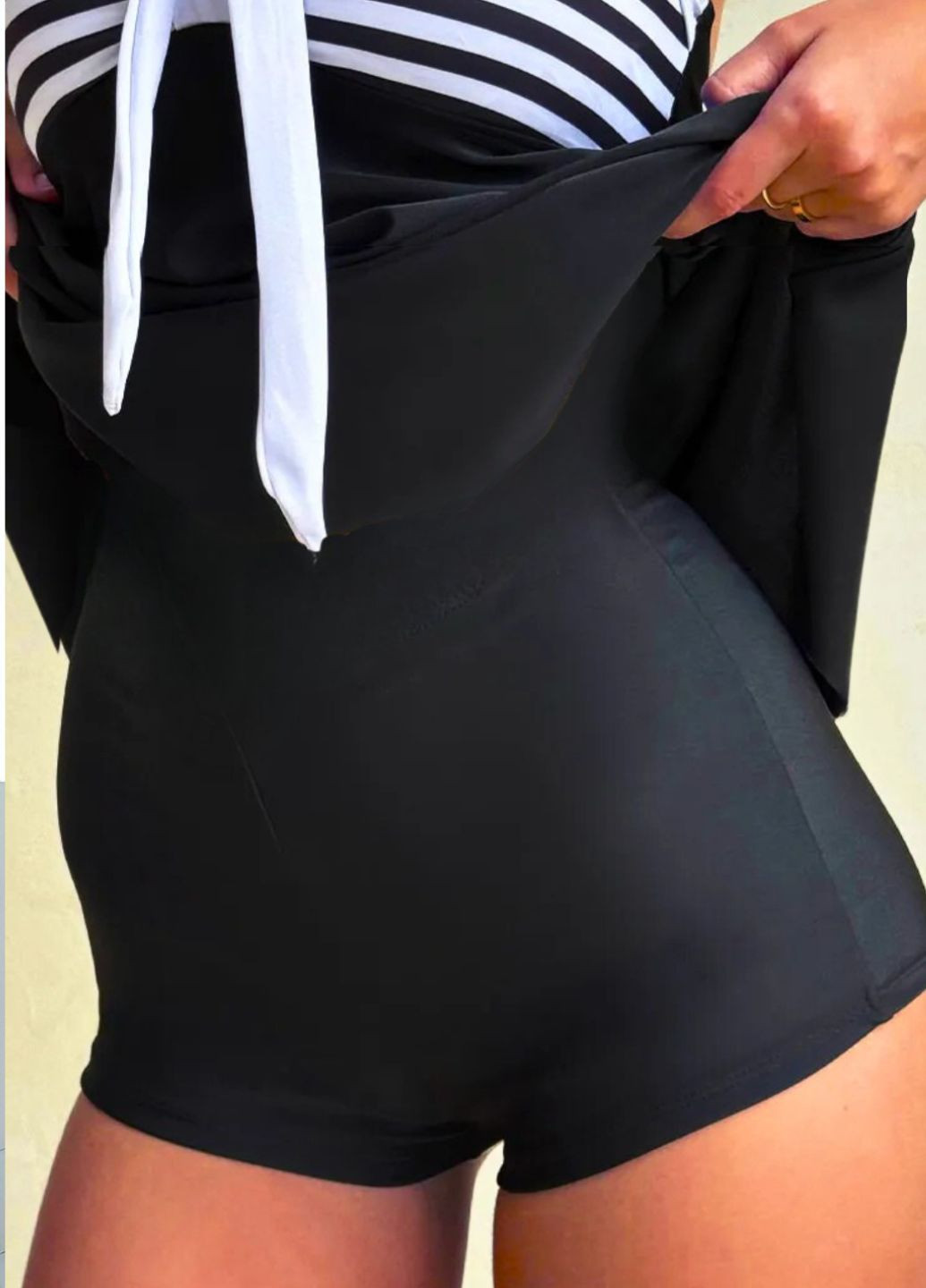 Чорний літній купальник-сукня суцільний cocoship tummy control swimsuit (8439) FS