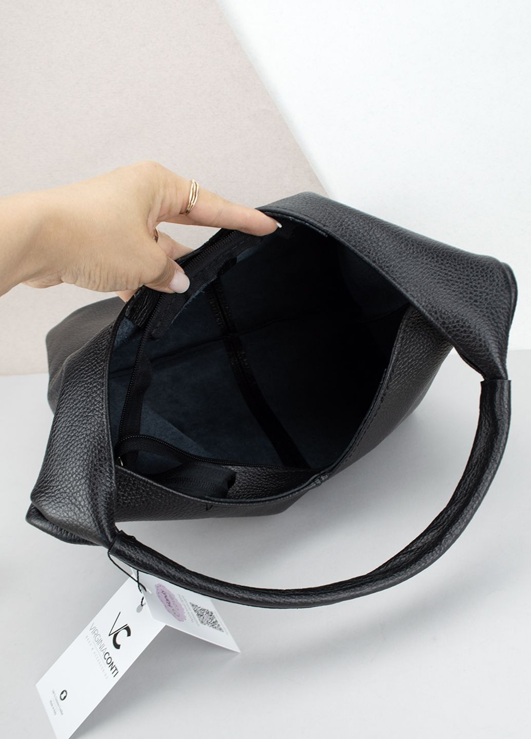 Сумка жіноча шопер шкіряна 03695 з однією ручкою чорна Virginia Conti (300353100)