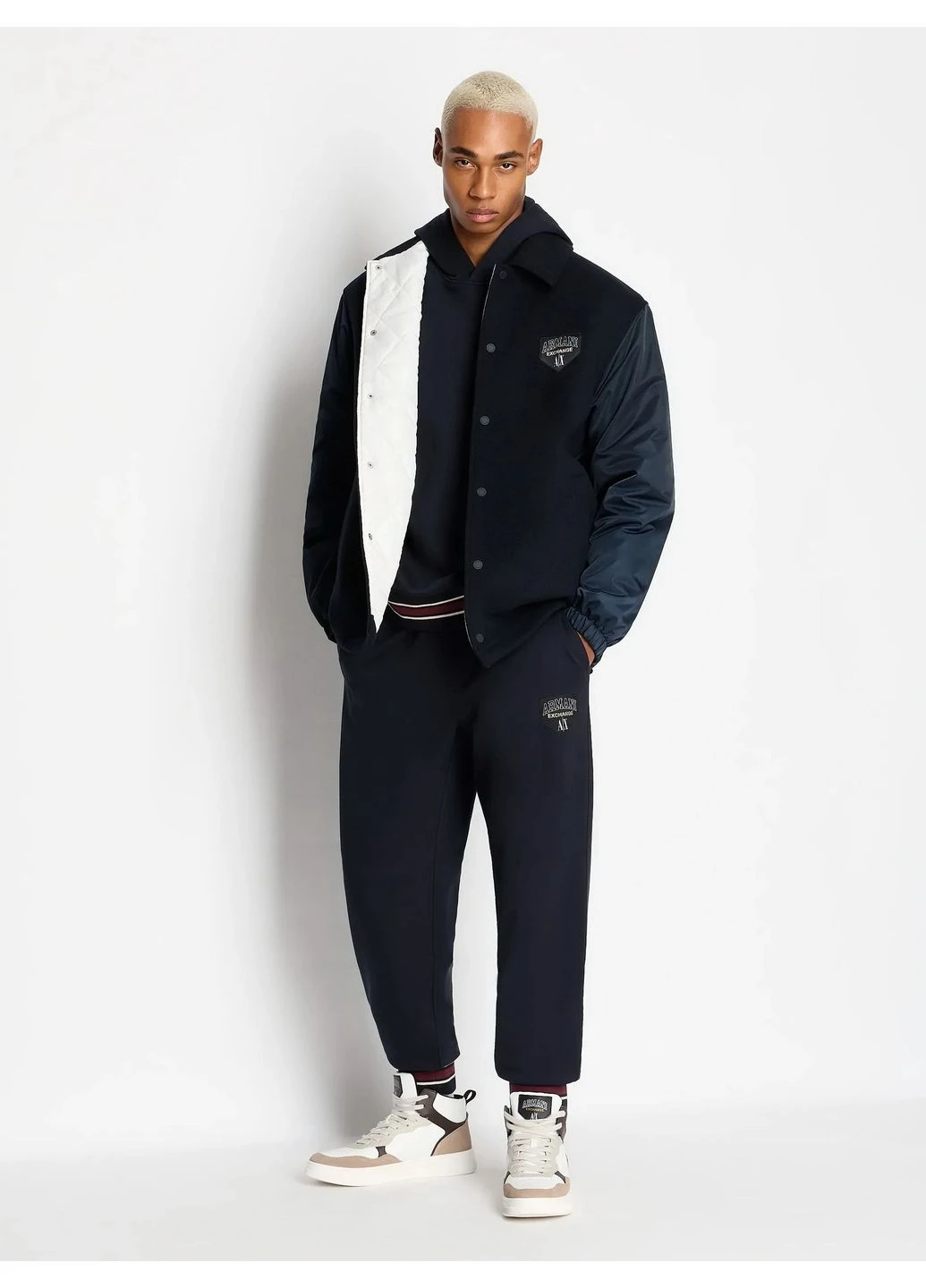 Синие кэжуал зимние брюки Armani Exchange