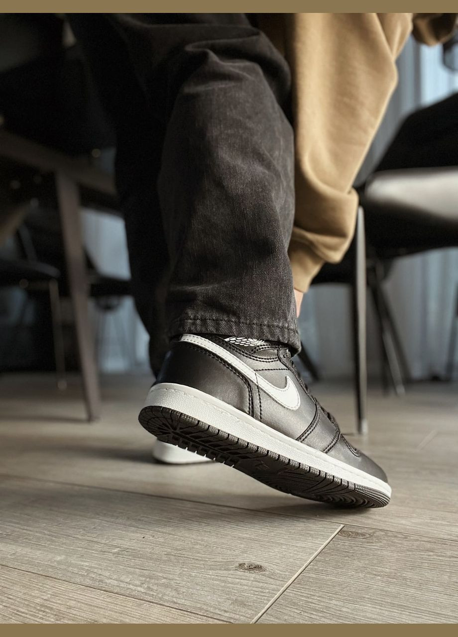 Чорно-білі Зимовий кросівки зимові чоловічі і жіночі nike air jordan 1 winter black white fur | найк аір джордан 1 чорно-білі з хутром No Brand