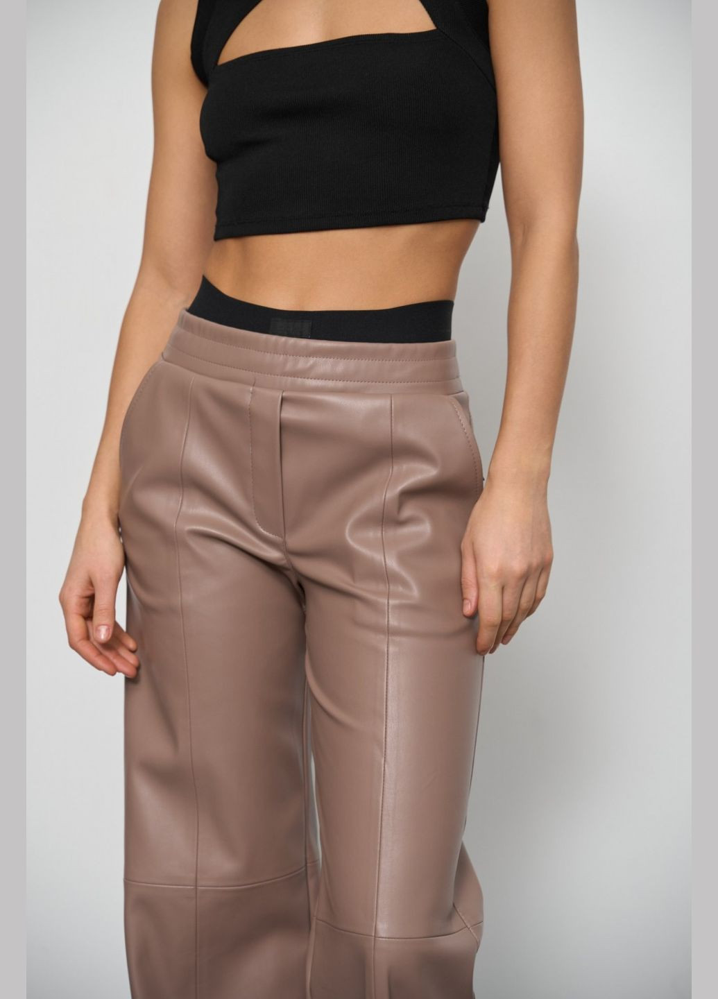 Жіночі штани палаццо з еко шкіри колір капучино р.L 450870 New Trend (282928148)