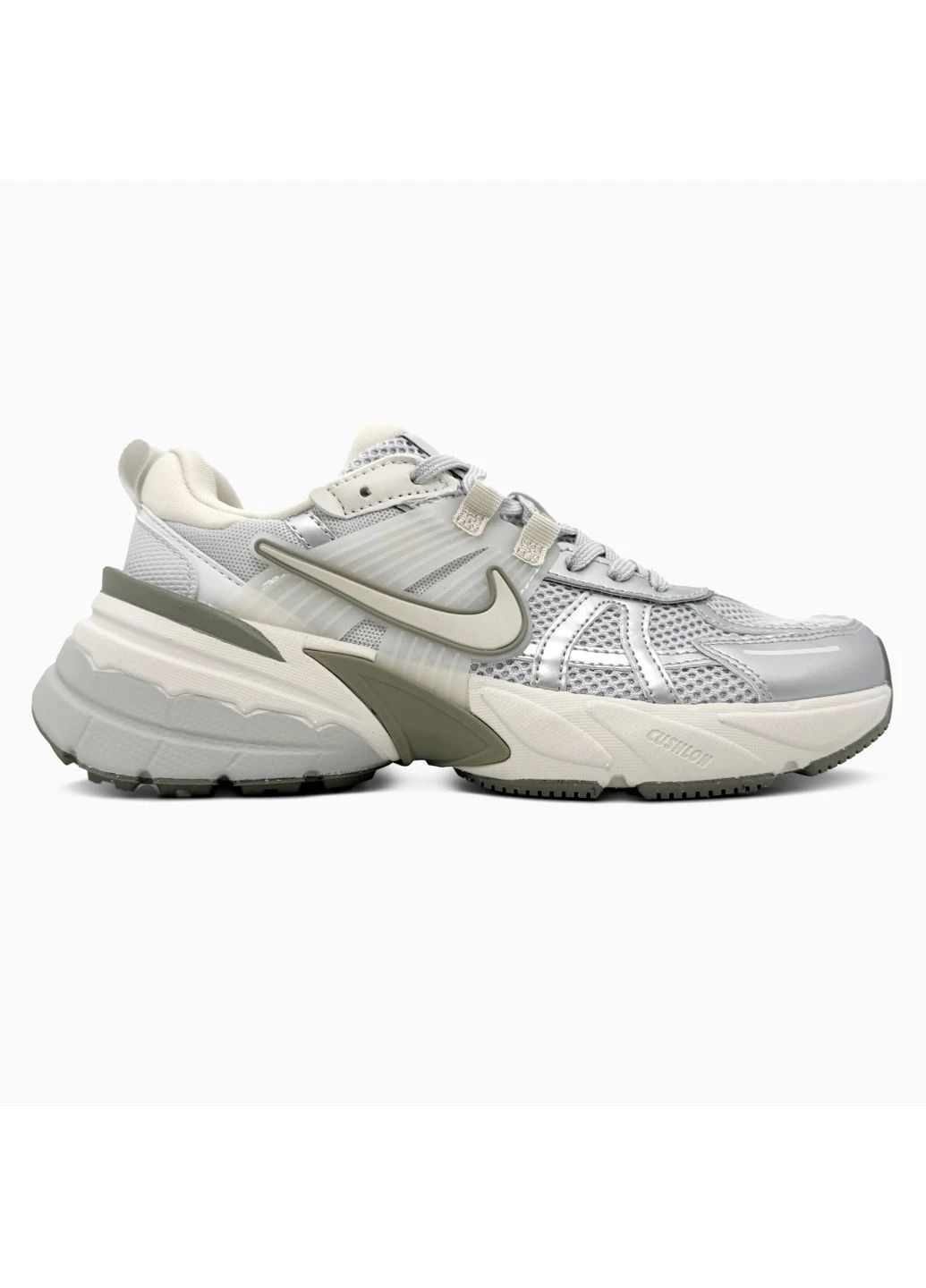 Білі літні кросівки nike v2k runtekk silver/olive/white найк в2к рантек No Brand