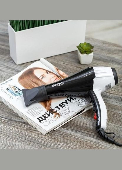 Професійний фен для сушіння та укладання волосся 2200 Вт GM-1751 Pro + 2 насадки Gemei (306716690)