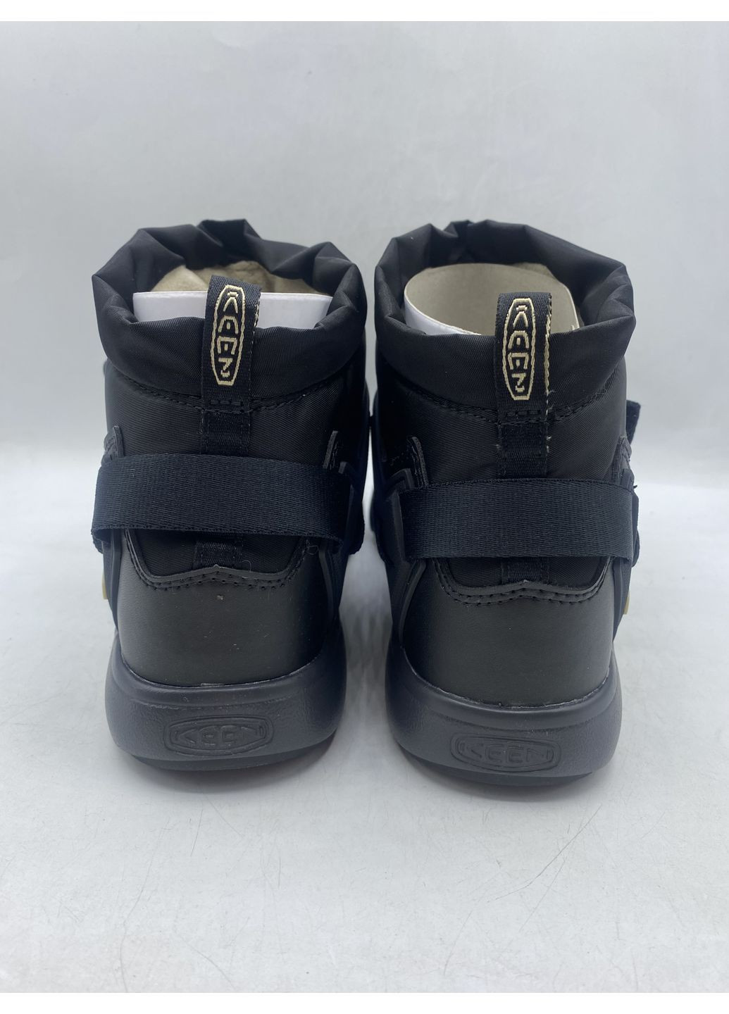 Черные зимние дутики hoodzerra Keen