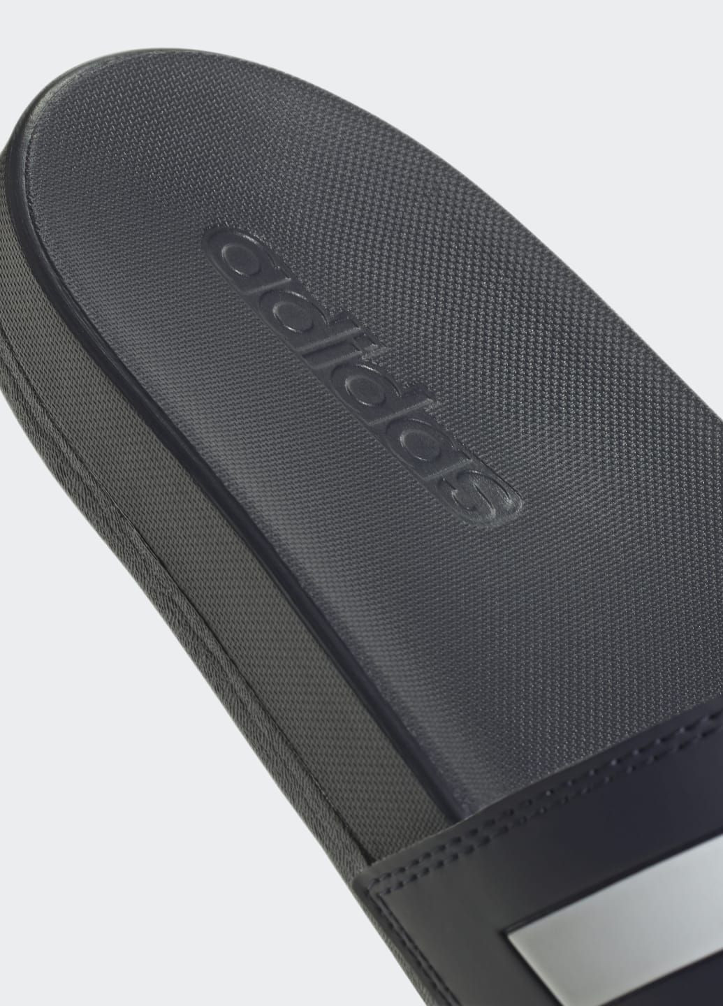 Шлепанцы Adilette Comfort adidas (305842700)