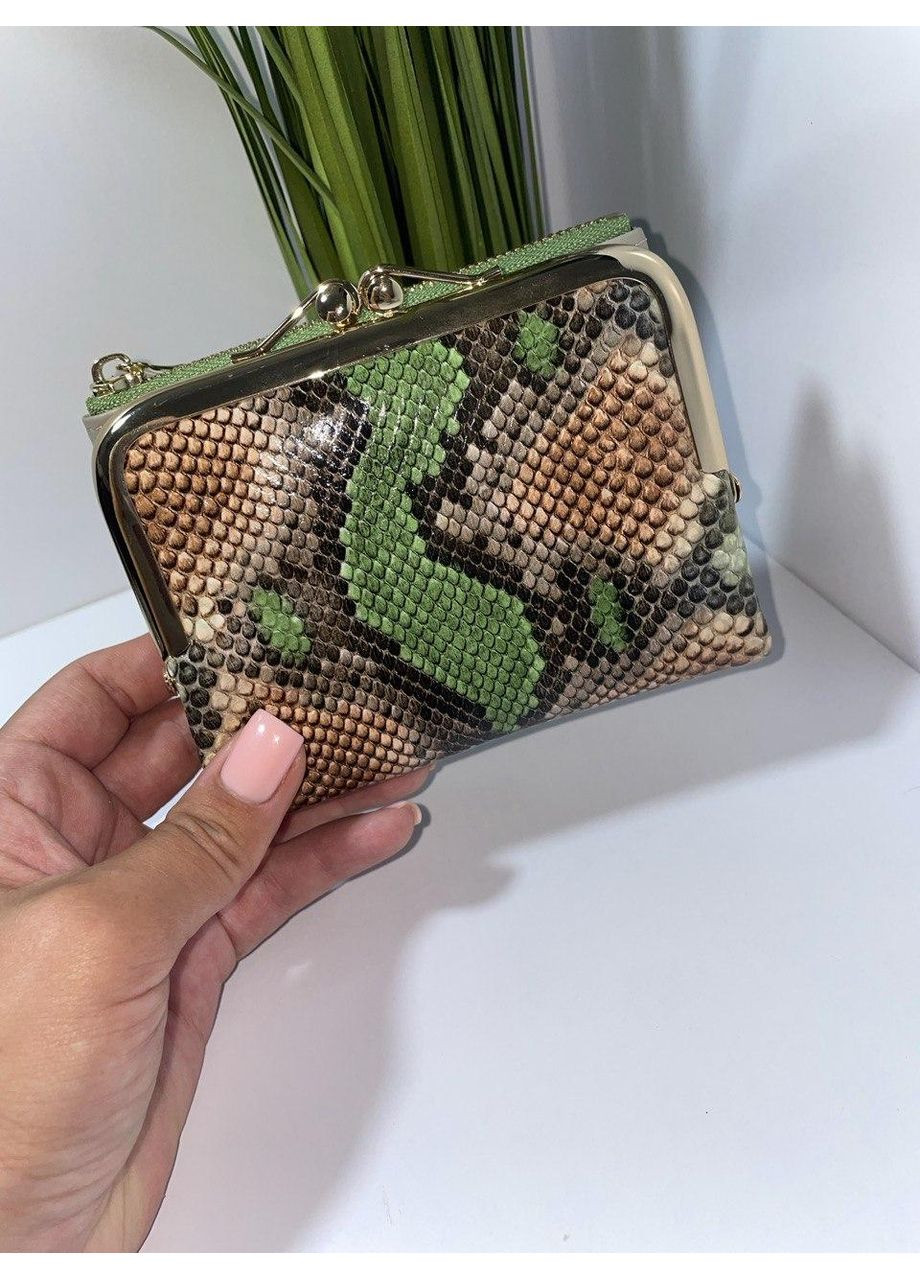 Компактный кожаный кошелек с рамочным замком – эффект змеиная кожа. No Brand (370381530)